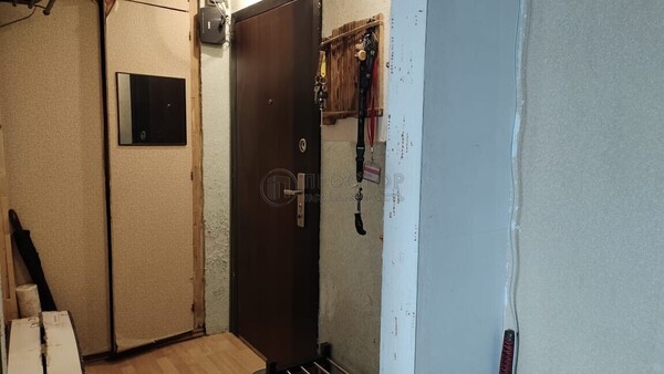 Продам однокомнатную (1-комн.) квартиру, Нагорная ул, 17к5, Москва г