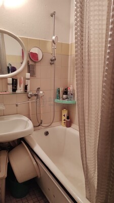 Продам однокомнатную (1-комн.) квартиру, Нагорная ул, 17к5, Москва г