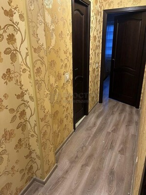 Продам трехкомнатную (3-комн.) квартиру, Подмосковный б-р, 10, Красногорск г