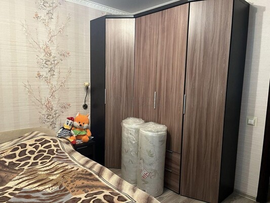 Продам трехкомнатную (3-комн.) квартиру, Подмосковный б-р, 10, Красногорск г