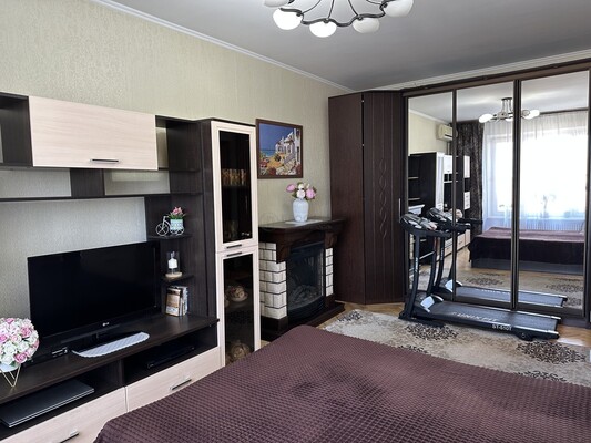 Продам трехкомнатную (3-комн.) квартиру, Николоямский пер, 2, Москва г