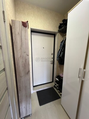 Продам однокомнатную (1-комн.) квартиру, Осташковское ш, 22к5, Болтино д