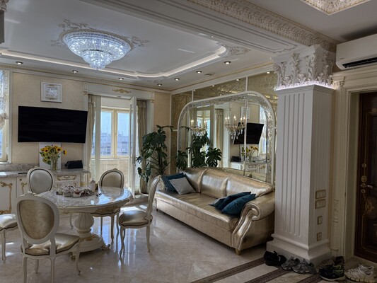 Продам трехкомнатную (3-комн.) квартиру, Гончарная ул, 38, Москва г