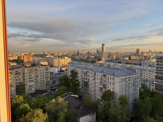 Продам трехкомнатную (3-комн.) квартиру, Гончарная ул, 38, Москва г