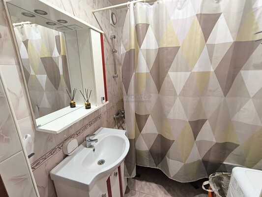 Продам однокомнатную (1-комн.) квартиру, Луговая ул, 1, Башкино д