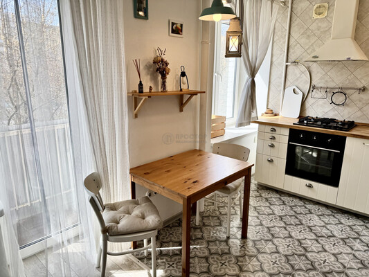 Продам однокомнатную (1-комн.) квартиру, Судостроительная ул, 49к1, Москва г