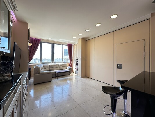 Продам двухкомнатную (2-комн.) квартиру, Шаболовка ул, 10к1, Москва г