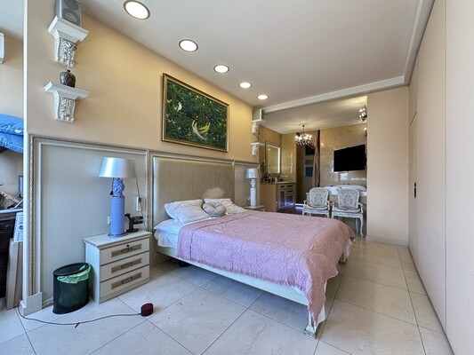 Продам двухкомнатную (2-комн.) квартиру, Шаболовка ул, 10к1, Москва г