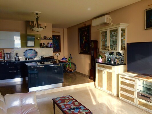 Продам двухкомнатную (2-комн.) квартиру, Шаболовка ул, 10к1, Москва г