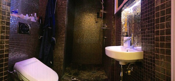 Продам двухкомнатную (2-комн.) квартиру, Шаболовка ул, 10к1, Москва г