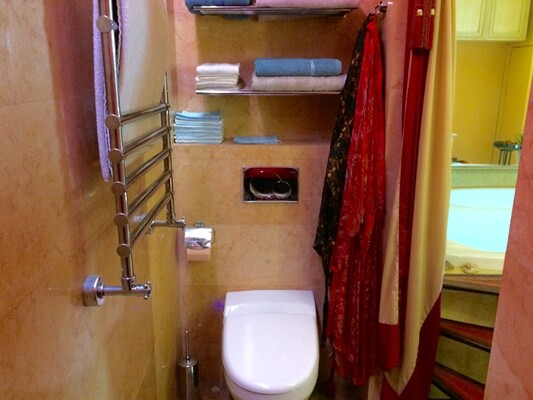 Продам двухкомнатную (2-комн.) квартиру, Шаболовка ул, 10к1, Москва г