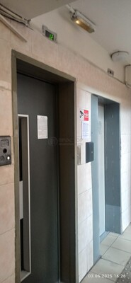 Продам двухкомнатную (2-комн.) квартиру, Большая Якиманка ул, 32, Москва г
