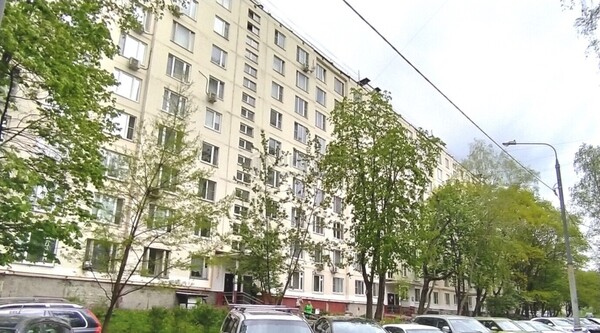 Продам комнату в 3-комн. квартире, Беловежская ул, 21, Москва г