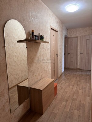 Продам трехкомнатную (3-комн.) квартиру, Михневская ул, 15, Москва г