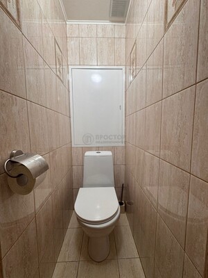 Продам трехкомнатную (3-комн.) квартиру, Михневская ул, 15, Москва г