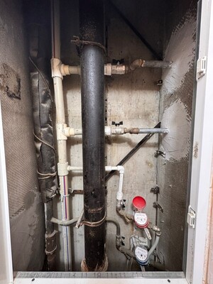 Продам трехкомнатную (3-комн.) квартиру, Михневская ул, 15, Москва г