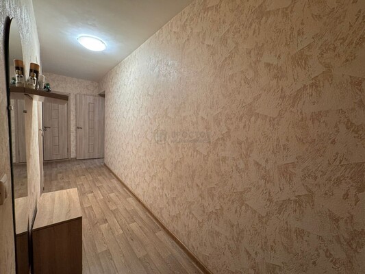 Продам трехкомнатную (3-комн.) квартиру, Михневская ул, 15, Москва г