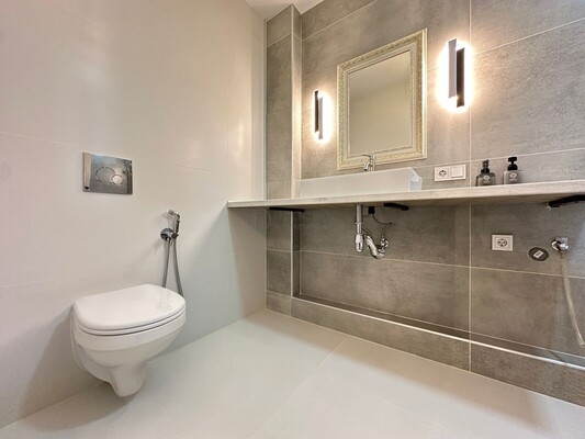 Продам трехкомнатную (3-комн.) квартиру, Нахимовский пр-кт, 31к3, Москва г