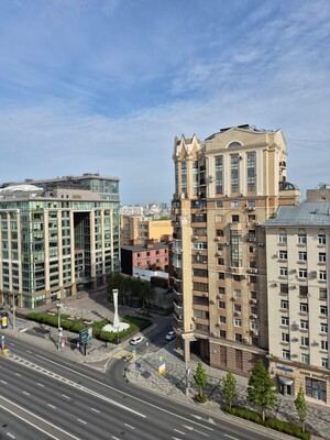 Продам двухкомнатную (2-комн.) квартиру, Валовая ул, 21к125, Москва г