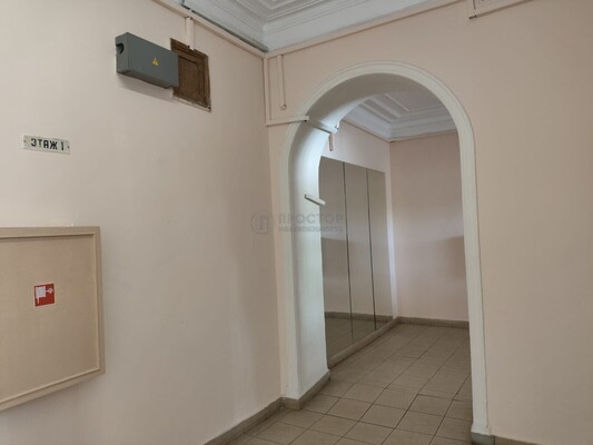 Продам многокомнатную квартиру, Крымский Вал ул, 4, Москва г