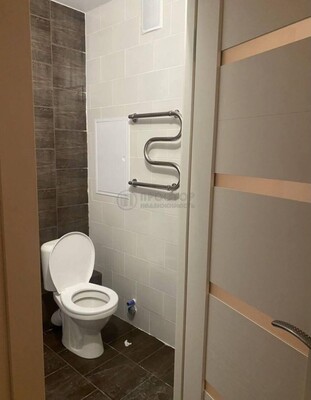 Продам однокомнатную (1-комн.) квартиру, 3-я Нововатутинская ул, 4, Десеновское п