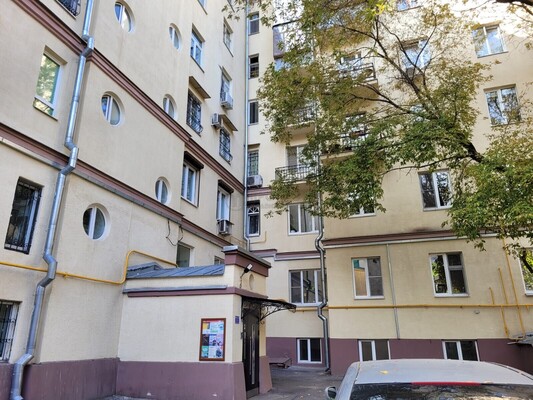 Продам 2-комн. в 6-комн. квартире, Красная Пресня ул, 32-34, Москва г
