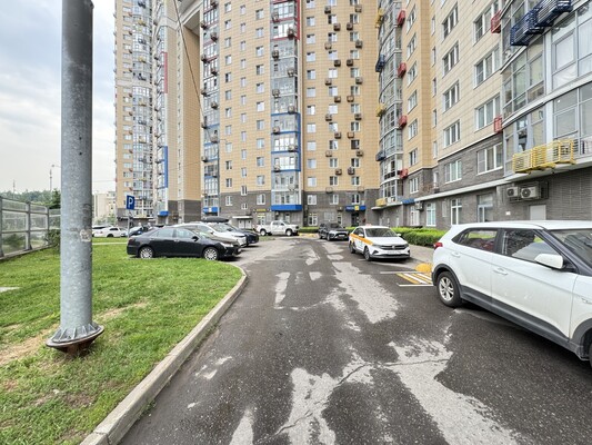 Продам однокомнатную (1-комн.) квартиру, Красногорский б-р, 25, Красногорск г