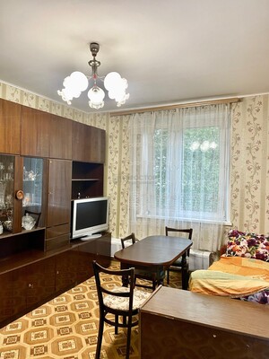 Продам однокомнатную (1-комн.) квартиру, Ясеневая ул, 41к1, Москва г