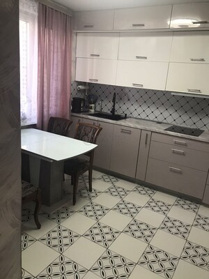 Продам трехкомнатную (3-комн.) квартиру, Муравская ул, 42к1, Москва г