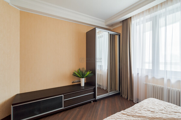 Продам двухкомнатную (2-комн.) квартиру, Вернадского пр-кт, 105к4, Москва г