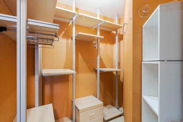 Продам двухкомнатную (2-комн.) квартиру, Вернадского пр-кт, 105к4, Москва г