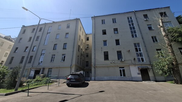 Продам однокомнатную (1-комн.) квартиру, Земляной Вал ул, 65, Москва г