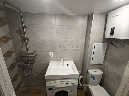 Продам однокомнатную (1-комн.) квартиру, Земляной Вал ул, 65, Москва г