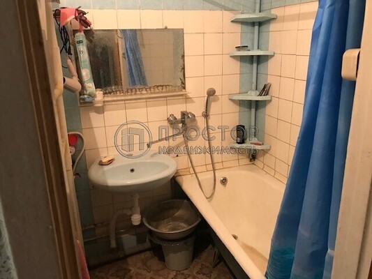 Продам трехкомнатную (3-комн.) квартиру, Гагарина ул, 14, Щелково г