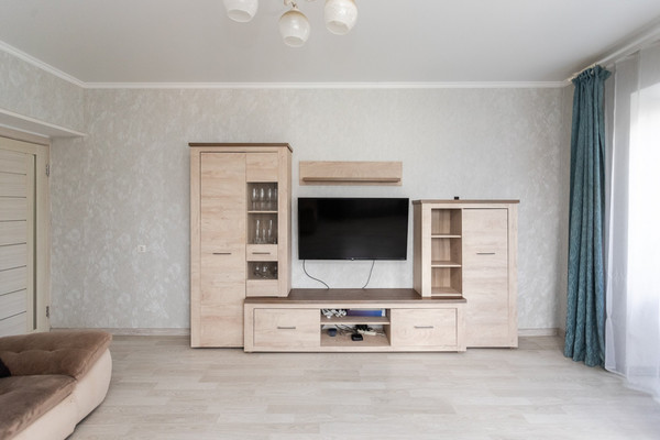 Продам двухкомнатную (2-комн.) квартиру, Янтарная ул, 2кБ, Лесное п