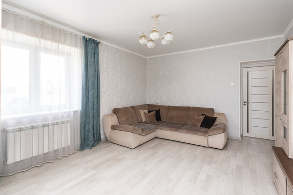 Продам двухкомнатную (2-комн.) квартиру, Янтарная ул, 2кБ, Лесное п