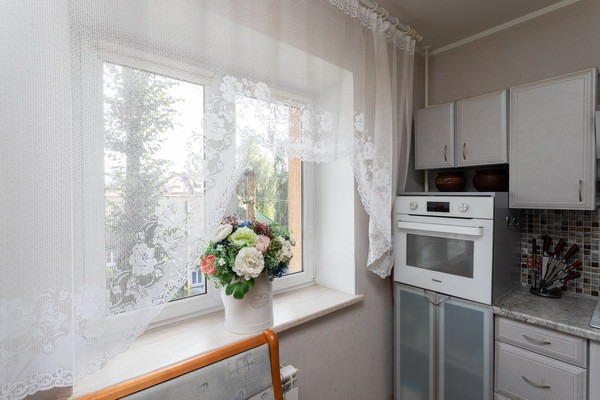 Продам двухкомнатную (2-комн.) квартиру, Янтарная ул, 2кБ, Лесное п