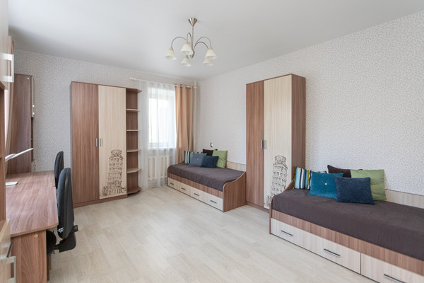 Продам двухкомнатную (2-комн.) квартиру, Янтарная ул, 2кБ, Лесное п