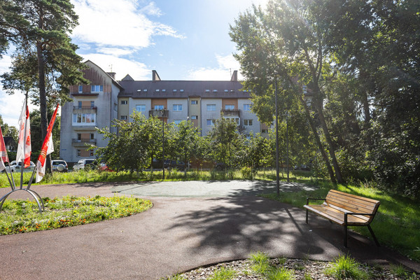 Продам двухкомнатную (2-комн.) квартиру, Янтарная ул, 2кБ, Лесное п