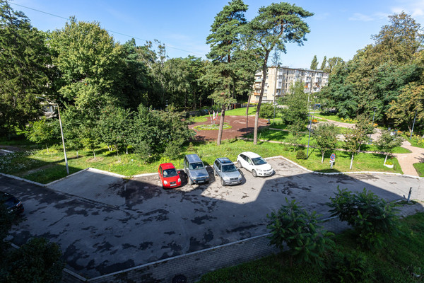 Продам двухкомнатную (2-комн.) квартиру, Янтарная ул, 2кБ, Лесное п