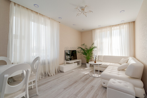 Продам двухкомнатную (2-комн.) квартиру, Карамышевская наб, 34, Москва г