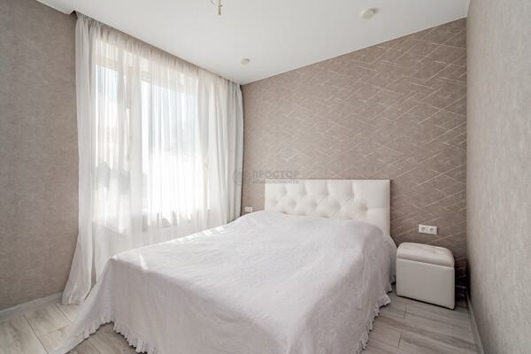 Продам двухкомнатную (2-комн.) квартиру, Карамышевская наб, 34, Москва г