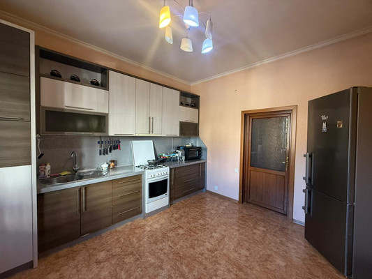 Продам двухкомнатную (2-комн.) квартиру, Маяковского ул, 5а, Геленджик г