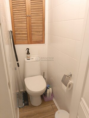 Продам двухкомнатную (2-комн.) квартиру, Бирюлёвская ул, 6, Москва г