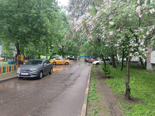 Продам двухкомнатную (2-комн.) квартиру, Бирюлёвская ул, 6, Москва г