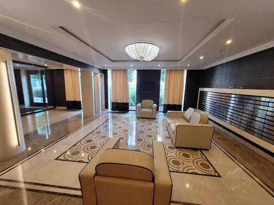 Продам трехкомнатную (3-комн.) квартиру, Адмирала Макарова ул, 6Бк2, Москва г