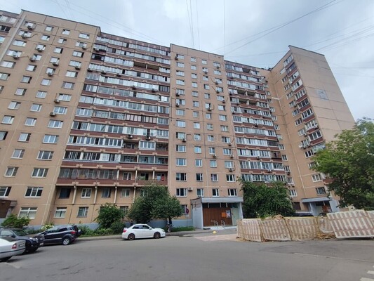 Продам трехкомнатную (3-комн.) квартиру, Ярославское ш, 2к2, Москва г