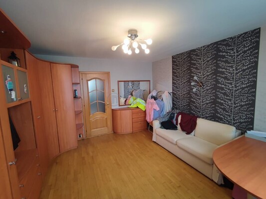 Продам трехкомнатную (3-комн.) квартиру, Ярославское ш, 2к2, Москва г