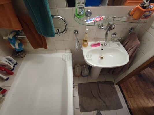 Продам трехкомнатную (3-комн.) квартиру, Ярославское ш, 2к2, Москва г