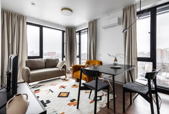 Продам двухкомнатную (2-комн.) квартиру, Окружной проезд, 10Б, Москва г